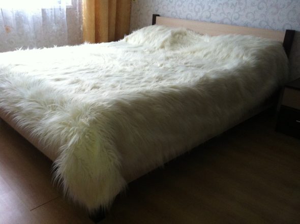 Шерстяное покрывало