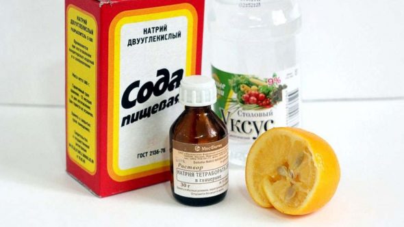 чистка дивана содой и уксусом
