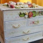 Ажурный мини-комод из картона