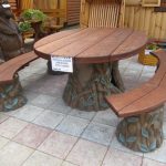Стол и скамейки из дерева с элементами ковки