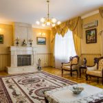 Классический ламбрекен для просторной гостиной