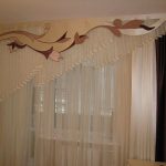 Трехступенчатый ламбрекен и украшение для карниза